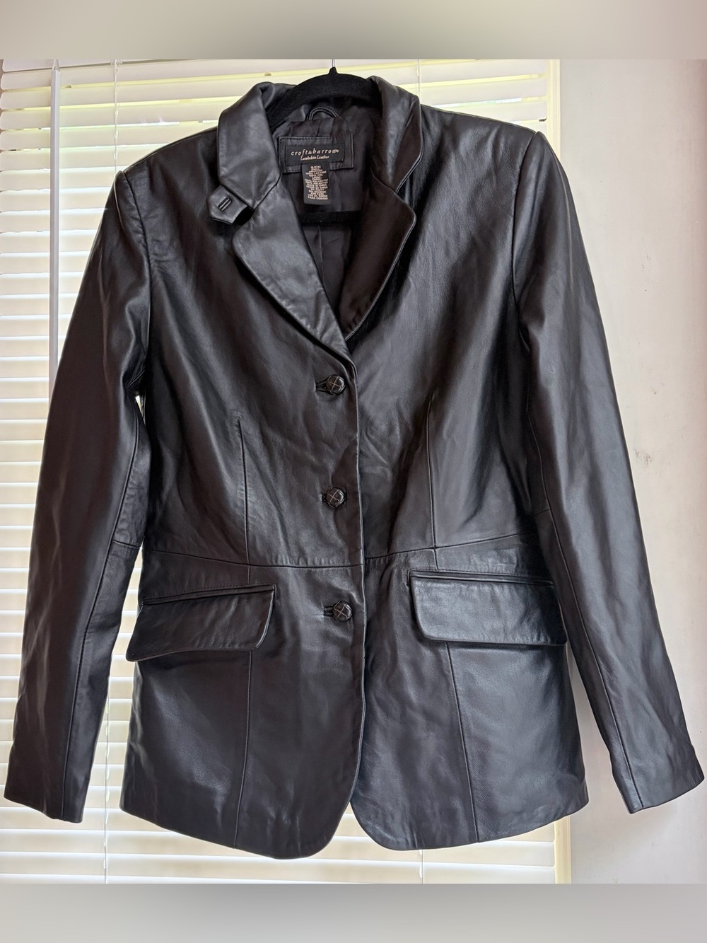 Croft & Barrow.90s VTG buttery soft lambskin leather blazer for women.Size S.